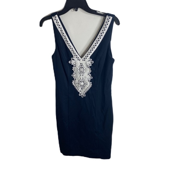 Eliza J Embroidered Sheath Dress Sz 6 Navy Blue White Sleeveless V-neck V-back - Picture 1 of 6